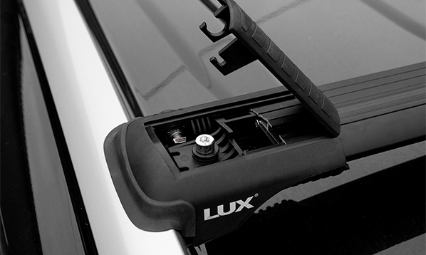 Багажник на рейлинги Lux Хантер L52-B (чёрный)